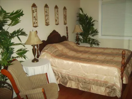 Spacious Villa Sleeps 18 6BR 3BA