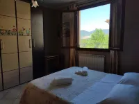 A Pochi Passi dal Chianti, Immersi nel Verde con Animali Ammessi Hotels in Cavriglia