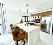 Welcome N/H Villa Paradise in enchanting Reading, Montego Bay with AC, Gym, WiFi Hotels in Reading