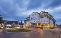 President Hotel Hotels near 英国金鼎房产置业投资顾问公司