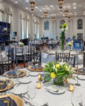 Tulsa Club Hotel, Curio Collection by Hilton