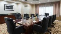 DoubleTree Suites by Hilton Cincinnati - Blue Ash Hotels in Sharonville