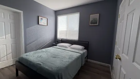 Spacious 4-bedroom house in brilliant Elk Grove with AC, WiFi Отели рядом с достопримечательностью «Парк Вельма & Лестер Кинг»