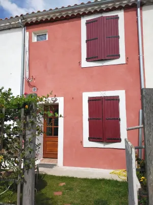 Charming house on the banks of the Aude, 5 minutes from the beach