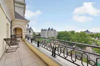 Superb 3BR with Terraces – Puteaux La Défense Hotels in Puteaux