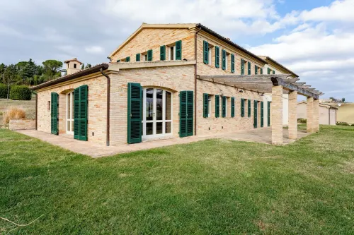 Elegant typical farmhouse with pool large wooded courtyard 10 minutes from Jesi Hotels in Jesi