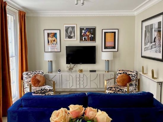 Plush Hollywood Regency Home in Mayfair W1