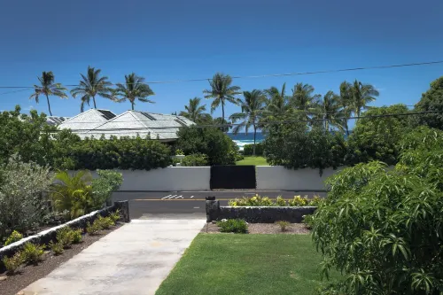 Puako Beach + Sunsets. Feel the Sea Breeze, Hear Calming Surf. Steps to Beach