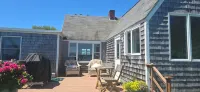 3-bedroom waterfront house with use of marina facilities in charming Jamestown!