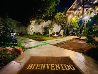 The Jaguar House-Huge Stunning Home In Upscale Escalon with Volcano View Hotel a 