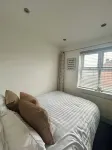 Modern 2 Bed apartment with free parking and Netflix Hotel a 
