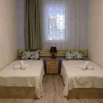 Newly renovated, clean and quiet apartment in the very center of Tbilisi Rooms