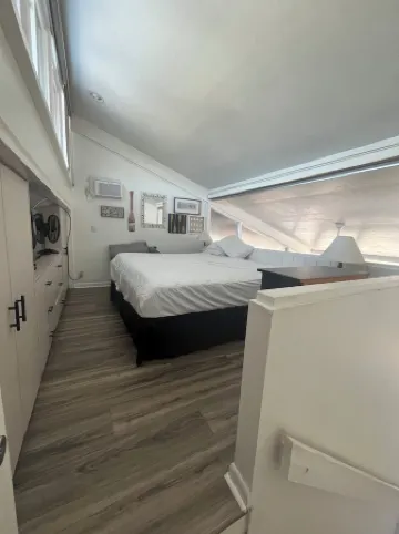 Cozy Condo 323-bedroom condo with WiFi, AC in charming Cedar Key