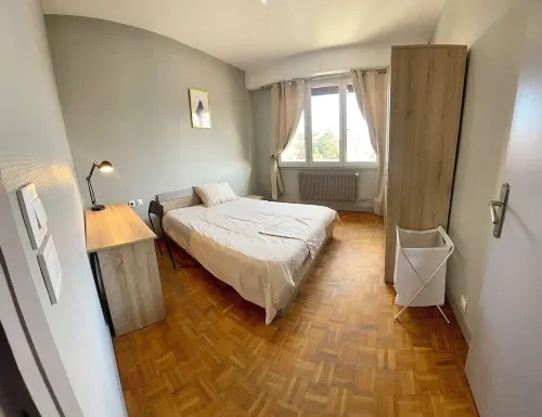 Appartement T5 tout confort (idéal longue durée entreprise, ou famille)