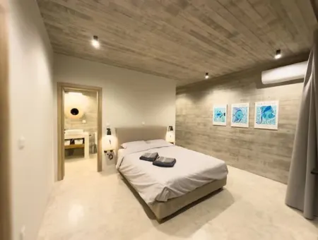 Sea view villa with private pool and hydro massage