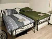 Sky Studio Flat for 4 Central Near Mercedes Benz Hotels in Magstadt