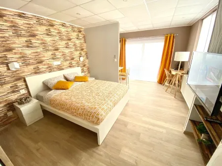 Logement Avec Espace Balneo, Onnaing Proche Toyota