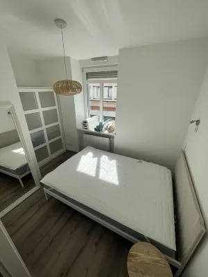 Appartement F2 - Centre-ville Sarreguemines - Chez Jordi Hotels in der Nähe von Fayencemuseum von Saargemünd mit Wintergarten