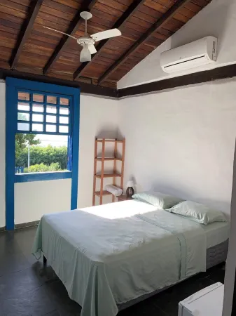 Manguinhos Mansion, a nature retreat in front of the sea