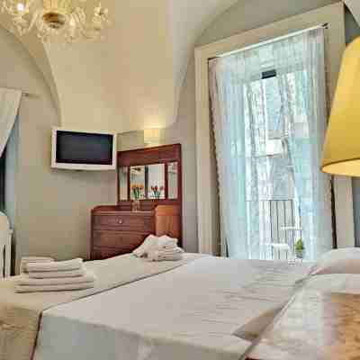 Exclusive Stay [Duomo View + 5 Balconies] Rooms