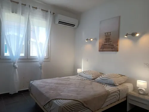 T4 first floor - near the sea - near Saint Cyprien - sleeps 6 Hotels in Alénya