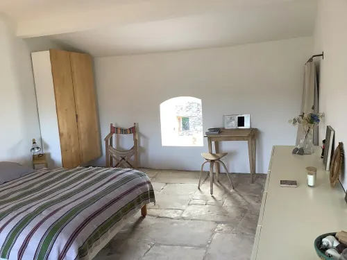 Charming country house, all comforts, pets welcome, 3 km from Ménerbes.