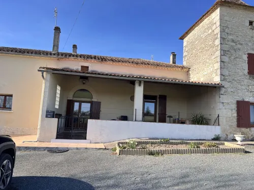 Monflanquin 4-person cottage in the countryside Hotels in Monflanquin