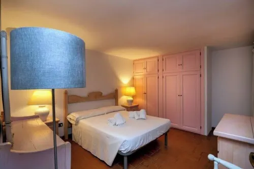 Three-room apartment for 5, on the beach