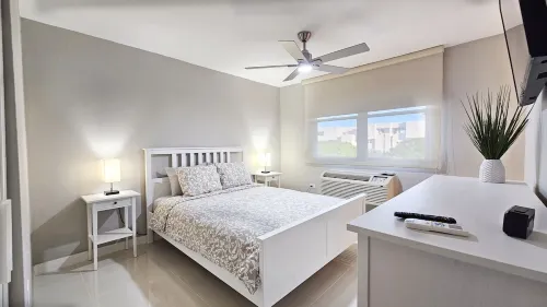 Newly Renovated Luxurious Beachfront Condo