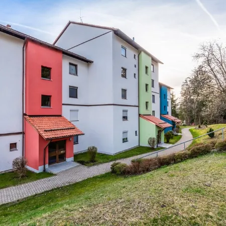 Idyllische Wohnung in Regen I Balkon I Bergblick I Burgnähe