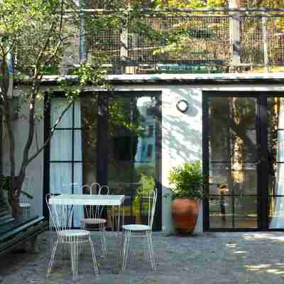 Chic Studio in Old Tbilisi Steps from Funicular & Sights Hotel Exterior
