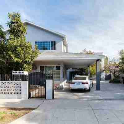 Modern 3 Bedroom Apartment in San Fernando Hotel Exterior