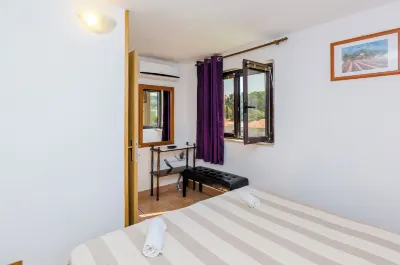 Apartments & Rooms Mihajica Hotels near Sunset view point Cavtat
