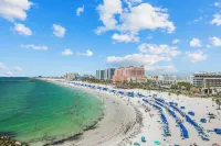 Newly Remodeled Waterfront Retreat~Amazing Views~Steps to the Beach