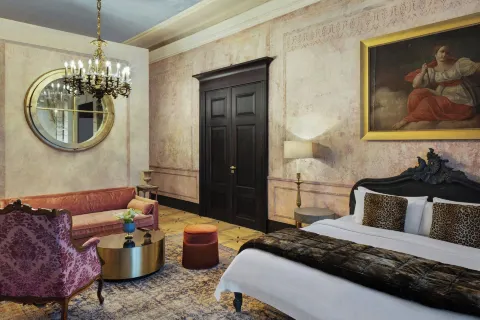 Hotel H15 Luxury Palace - Destigo Hotels