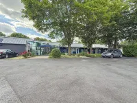 Kyriad Reims Est - Parc des Expositions - Parking