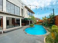 Sakala Prime Villa Industrial at Sentul City (4Br - 20 Persons) Hotels in Cijayanti