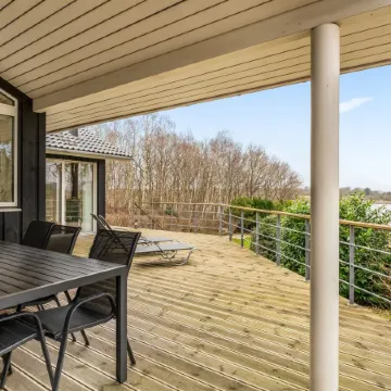 "Nico" - 70m to the Fjord