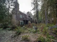 Snowater Condo #Story Condo - Sleeps 4 - Close to Community Amenities!