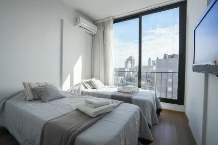 Monroe Suites Отели рядом с достопримечательностью «Museo Malvinas E Islas Del Atlantico Sur»