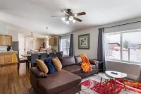 Chic Home in Downtown Driggs!