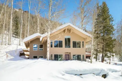 Close to town cabin w/Hot Tub in Steamboat Springs