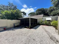 The Nautilus Casita Hotel in zona Nokomis Beach