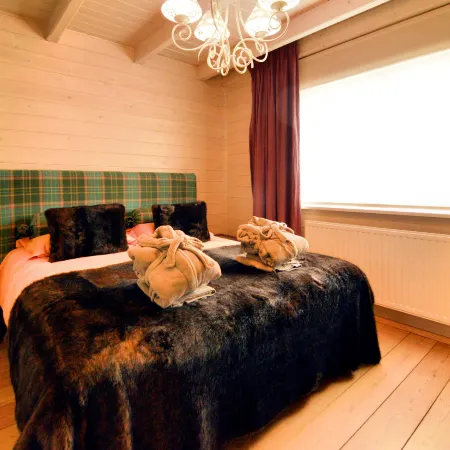Peaceful Septon chalet spa