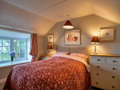 Cottage in Praa Sands with Stunning Sea Views