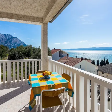 Magdales - Comfort Three Bedroom Apartment Ξενοδοχεία στην πόλη Duce