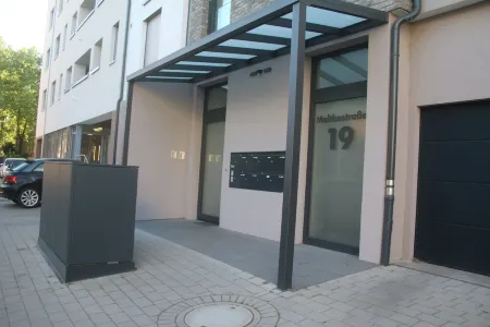 Modern city apartment Отели в г. Нойштадт