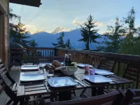 Tranquil chalet with balcony