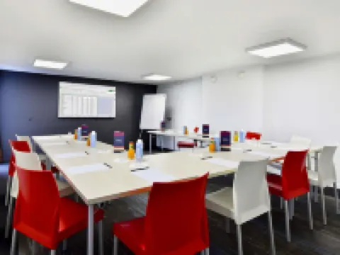 Ibis Brest Kergaradec Aéroport