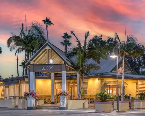 Best Western Seven Seas Hotels near Hotel Circle